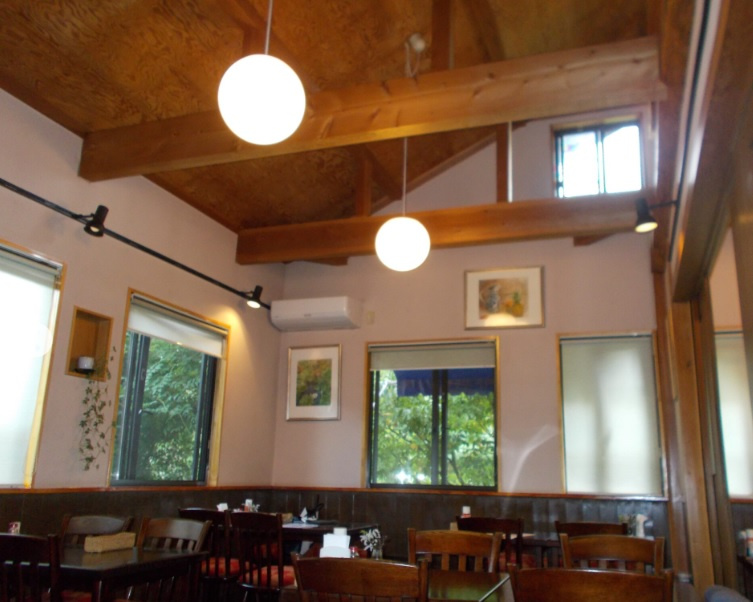 諏訪郡富士見町富士見　売店舗の内装