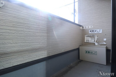 【バルコニー】 | コンフォルテ烏森 | バルコニーからの眺めを楽しみながら食事をしませんか