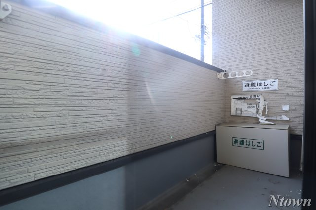 【バルコニー】 | コンフォルテ烏森 | バルコニーからの眺めを楽しみながら食事をしませんか