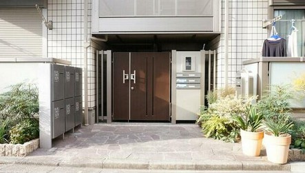 【エントランス】