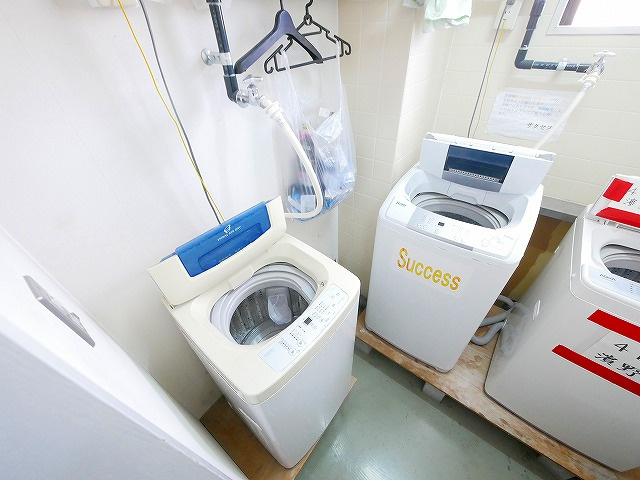 サクセスビルのその他共用部分|洗濯機です
