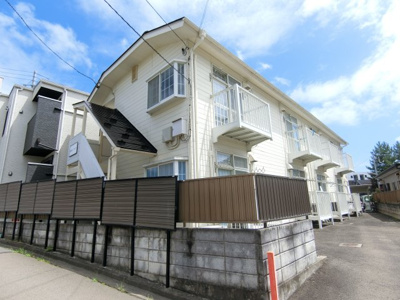 【外観】 | 霊屋第２コーポナバタ | 大町西公園駅徒歩９分のアパートです。