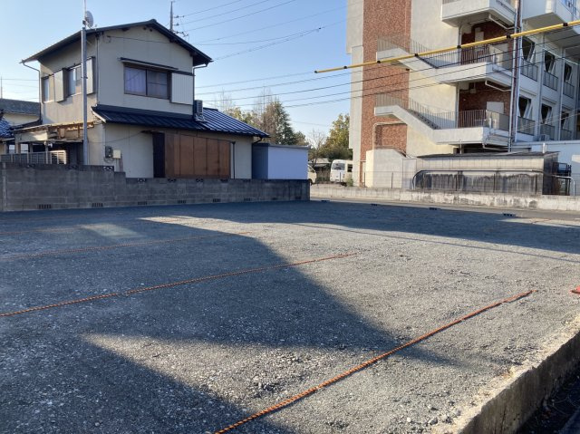 平田月極駐車場の外観