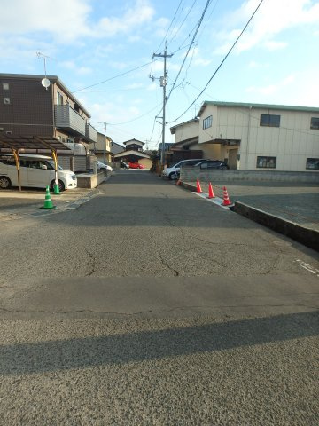 平田月極駐車場の周辺