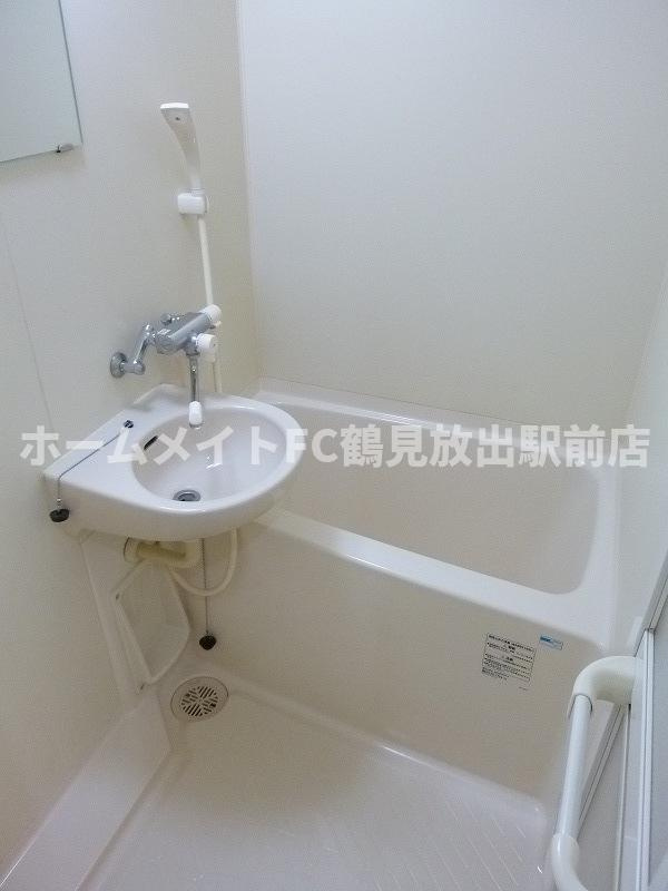 東大阪市徳庵本町の賃貸マンションの浴室