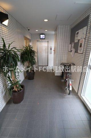 東大阪市徳庵本町の賃貸マンションのロビー