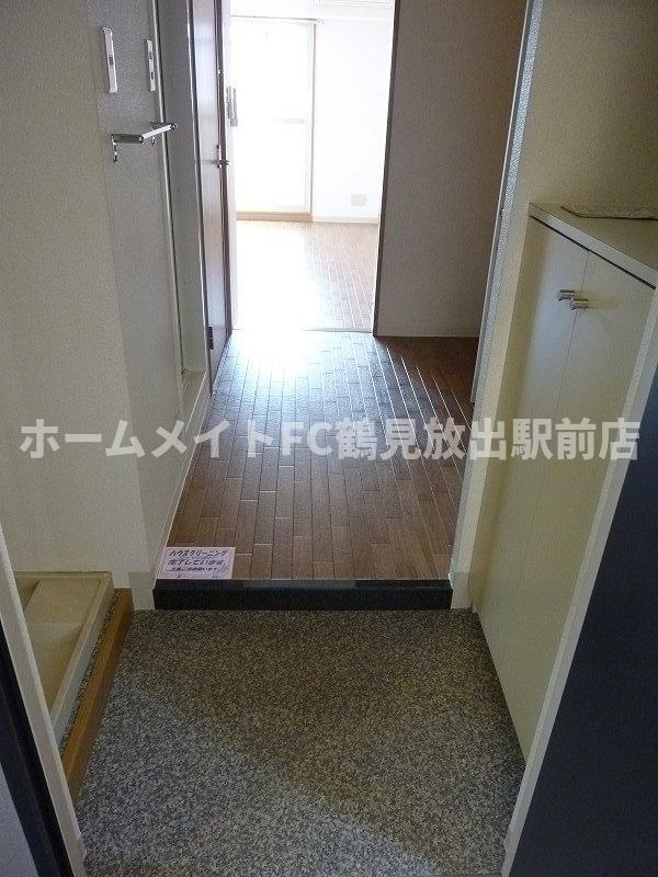 東大阪市徳庵本町の賃貸マンションの玄関