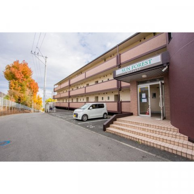 【駐車場】 | サンフォレスト | 駐車場です