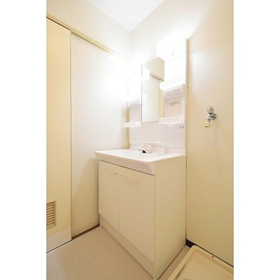 【洗面所】 | サンフォレスト | 広い洗面スペース