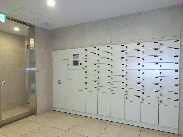 JP noie上野稲荷町のロビー