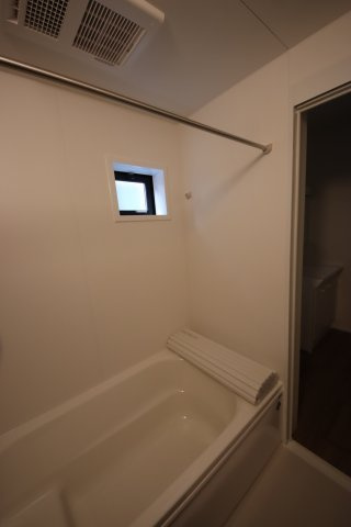 【浴室】 | 《仲介手数料無料》桜区栄和３丁目4-10(2号棟)新築一戸建てリガーレ | 撮影日 2025年6月6日 16:50 曇り