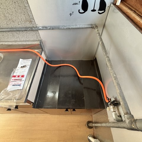 進藤アパート（奥）の玄関