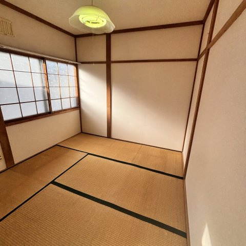 進藤アパート（奥）の和室