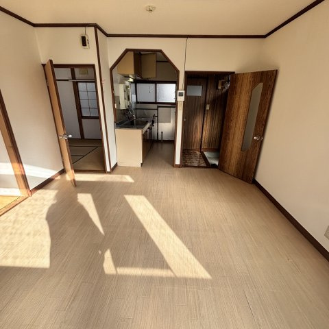 進藤アパート（奥）の居間・リビング