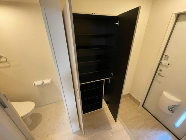 アルバ西岡本の収納