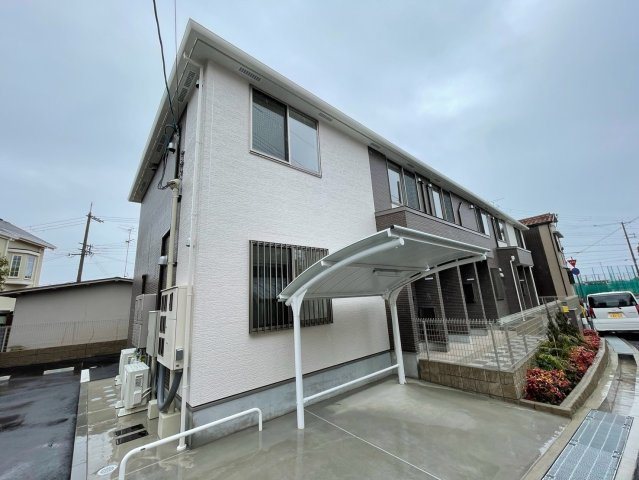 アルバ西岡本の外観