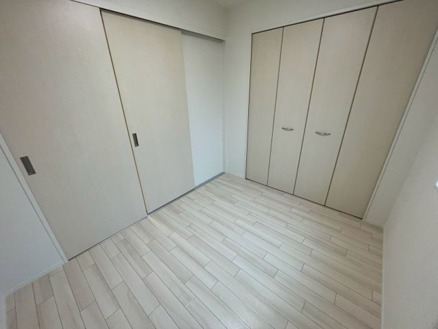 アルバ西岡本の居間・リビング