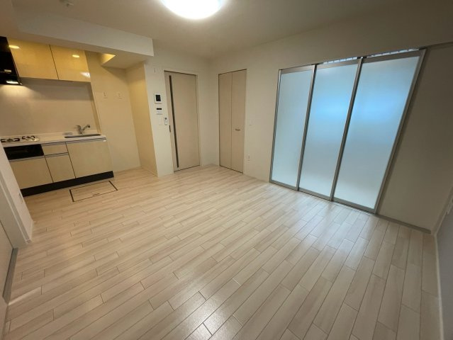 アルバ西岡本の居間・リビング