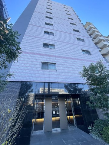 ヴィウーローズメイゾン西新井本町の外観|落ち着いた雰囲気の外観です