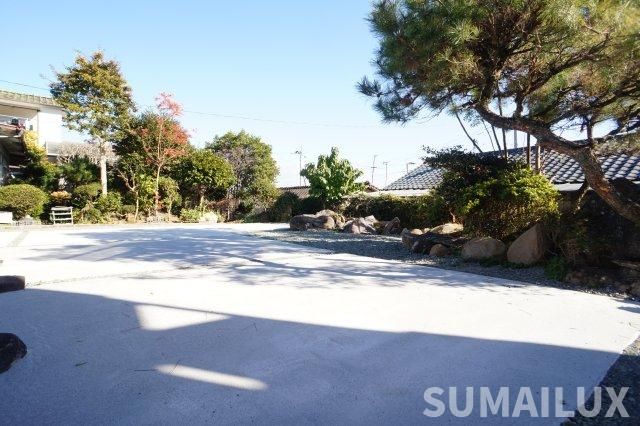黒髪6丁目戸建の庭