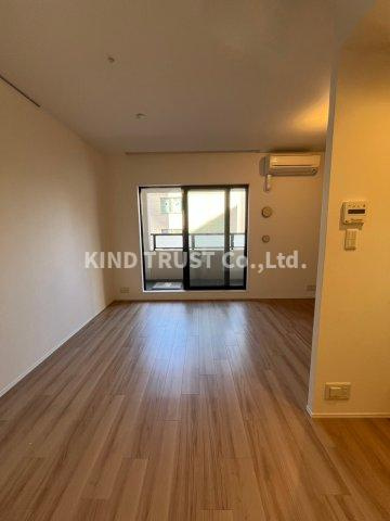 パークアクシス梅田の居間・リビング|こちらのリビングで趣味の時間をお楽しみください