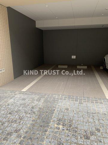 パークアクシス梅田の駐車場|車をお持ちの方に嬉しい駐車場付きの物件です