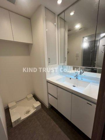 パークアクシス梅田の洗面所|広い洗面スペース