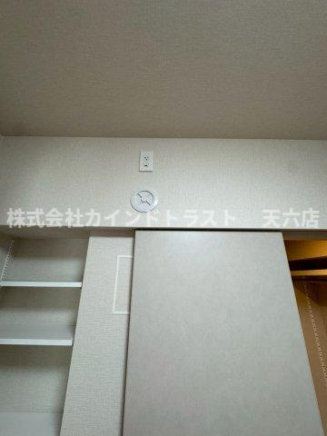 ソルティア東梅田のその他|こちらのリビングで趣味の時間をお楽しみください