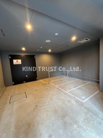 ソルティア東梅田の駐車場|車をお持ちの方に嬉しい駐車場付きの物件です