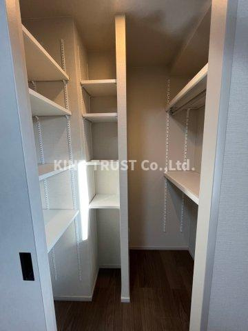 ソルティア東梅田の収納|たっぷりとした収納スペースです