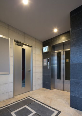 【ロビー】 | ウイングス八幡駅前