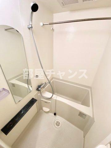 プレサンスSAKAEフロントの浴室