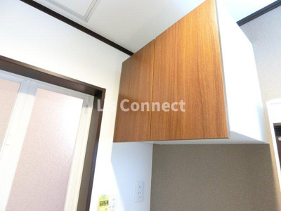 【設備】 | アンセル泉中央 | 洗濯機置き場の上にも棚があります。