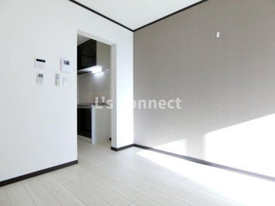 【居間・リビング】 | アンセル泉中央 | ６．１帖のＤＫスペース。