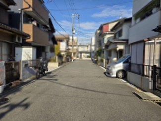 【前面道路含む現地写真】
