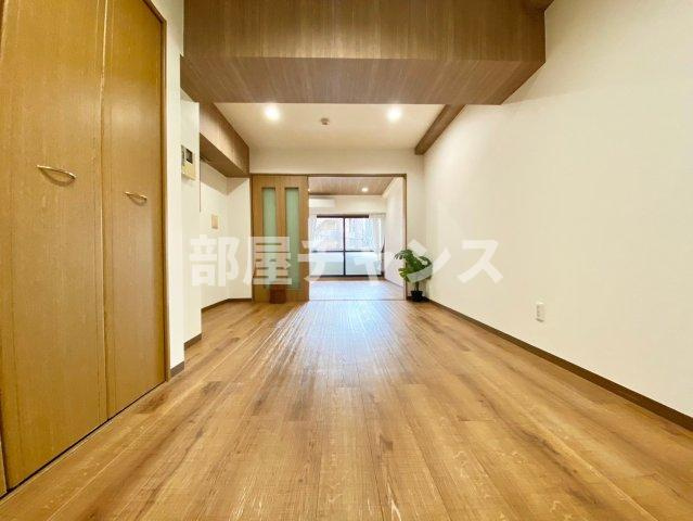 マルティーノ新栄の居間・リビング