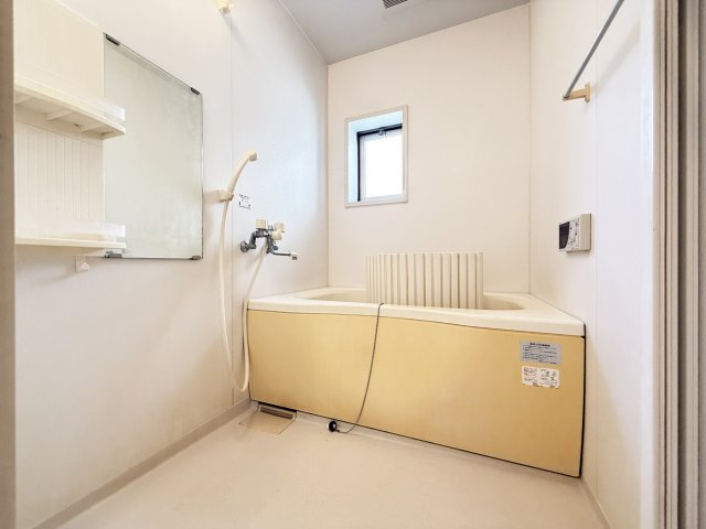 ダイヤメゾン C棟の駐車場