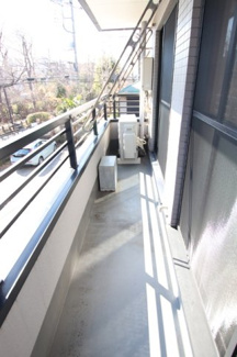 ★物干し金具のあるバルコニー★