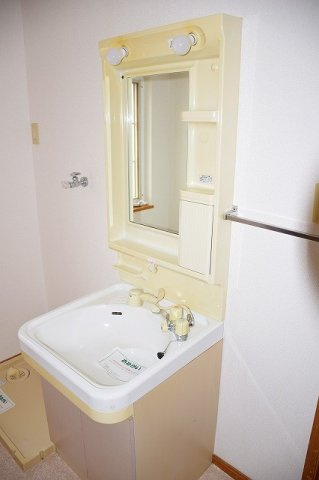 クレセント新町Ⅱの洗面所