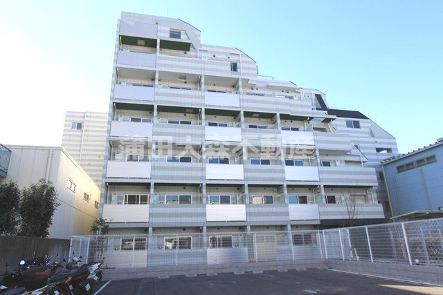 AZESTアゼスト千鳥町の外観