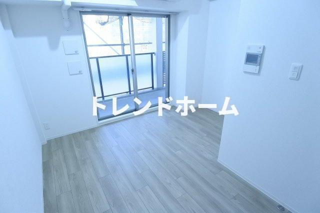 エスリード難波ザ・プレミアの居間・リビング|選べる家電プランあり！！