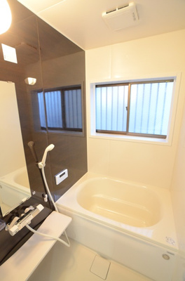 【浴室】 | 海老名市杉久保南３丁目　中古戸建て【仲介手数料無料】
