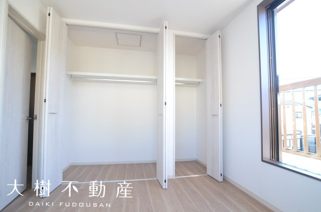 【洋室】 | 海老名市杉久保南３丁目　中古戸建て | 2階　洋室2　クローゼット