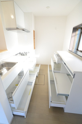 【キッチン】 | 海老名市杉久保南３丁目　中古戸建て【仲介手数料無料】