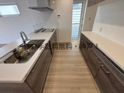 【キッチン】 | 神戸市西区富士見が丘２丁目　新築戸建２号棟　仲介手数料無料！ | キッチンです