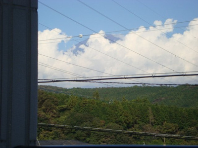 【その他】 | フラターニティーＵ | ベランダ側から見た富士山