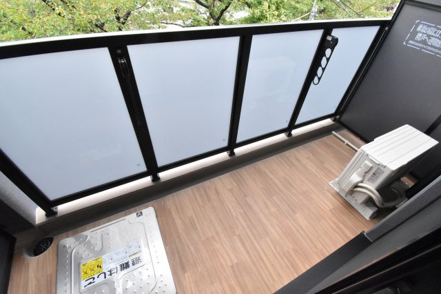 アドバンス西梅田ビオス　仲介手数料無料のバルコニー