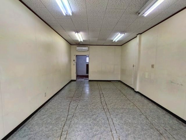 稲垣ビルの内装