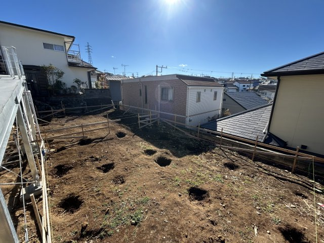 ◆価格改定◆完成済み◆泉区白百合1丁目 新築戸建て 2980万円の前面道路含む現地写真