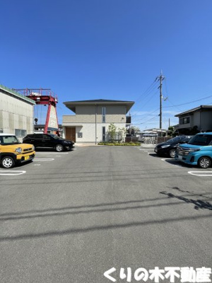 【駐車場】 | シャーメゾンルシエール | 駐車スペースもあります
